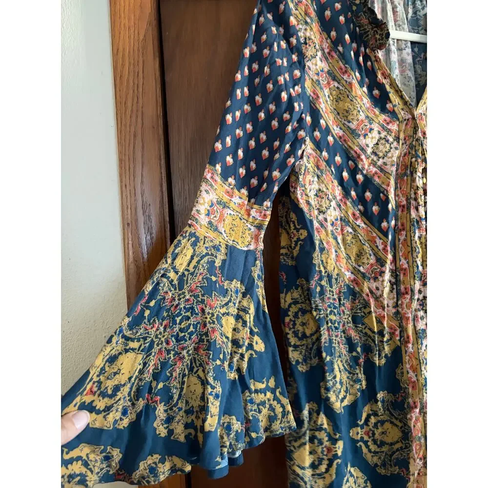 Free People Boho Print Blouse Women's XS Bell Sleeve Tie Neck Peasant Top